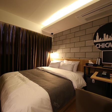 Hotel Chicago Changwon Exterior photo