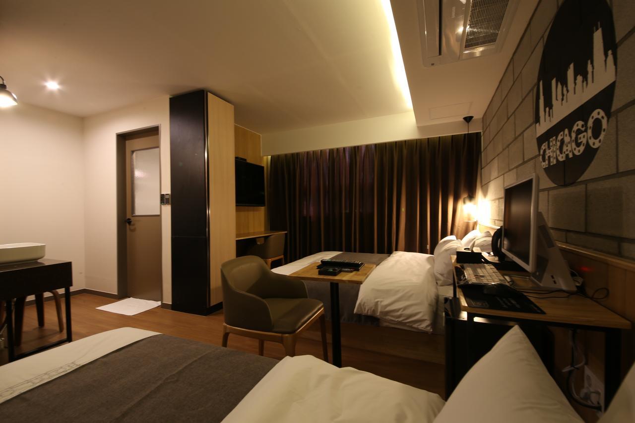 Hotel Chicago Changwon Exterior photo